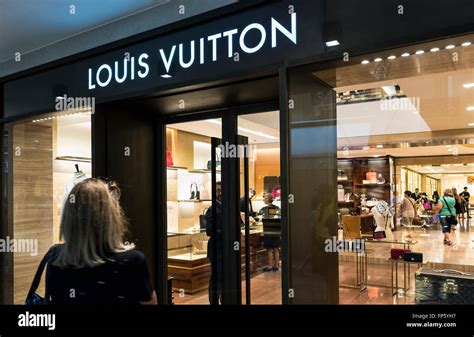 louis vuitton sede venezia|louis vuitton venezia store.